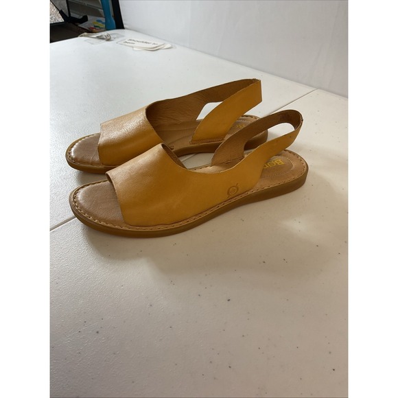 Born Inlet Women's Size 8M Brown Leather Cushioned Pull-on Peep Toe Flat Sandals - Picture 3 of 14